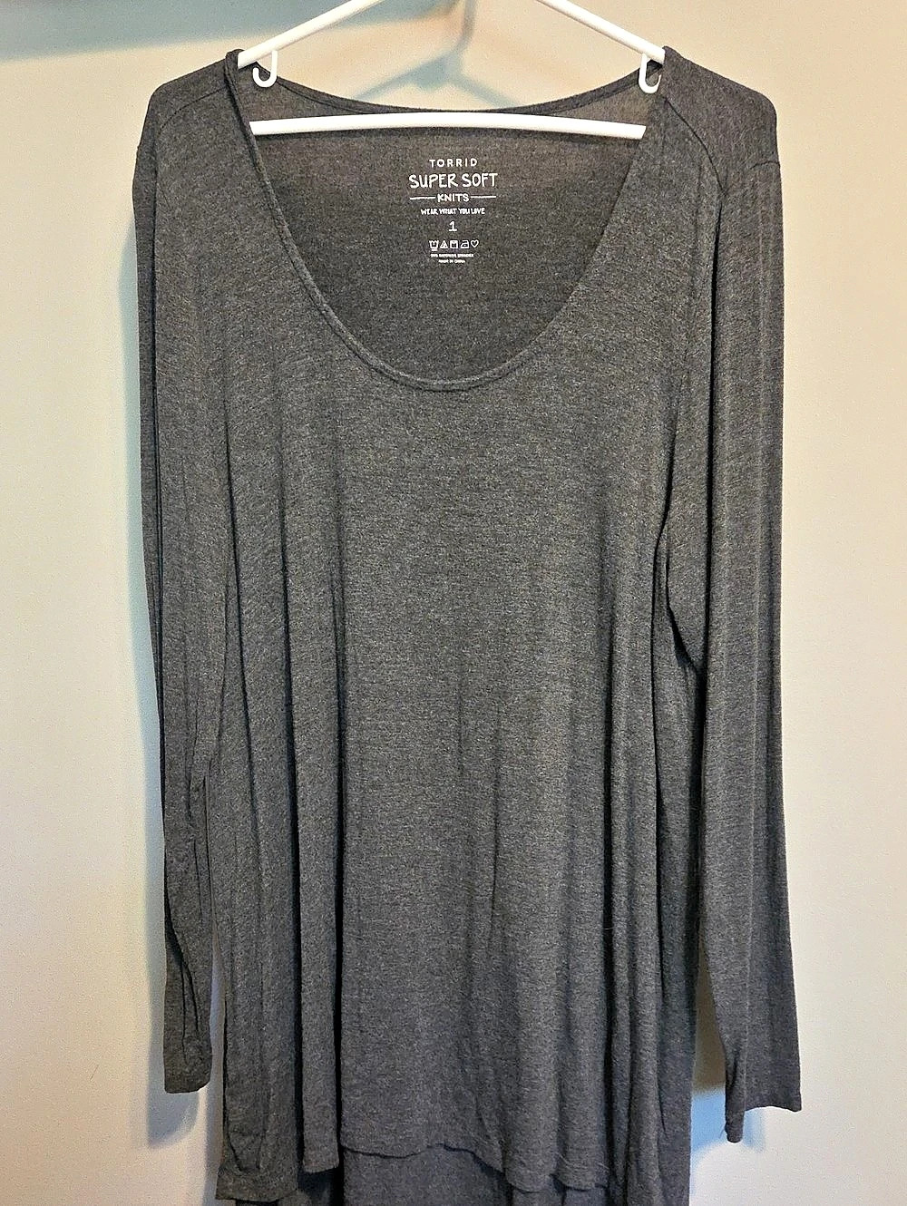 Torrid Super Soft Tunic Long Sleeve Tunic in Gray Large Like New